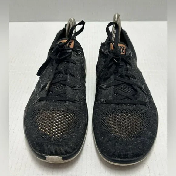 Nike Size 9 - Picture 1 of 6